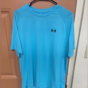 Under Armour Tee Size Large